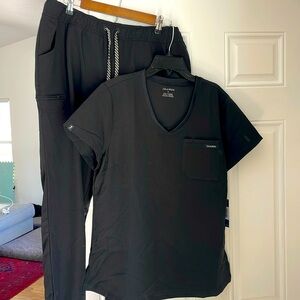 JAANUU scrubs jogger set